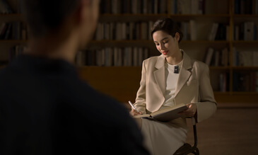 How Lavalier Microphones Improve Interview Audio, Even in Noisy Environments