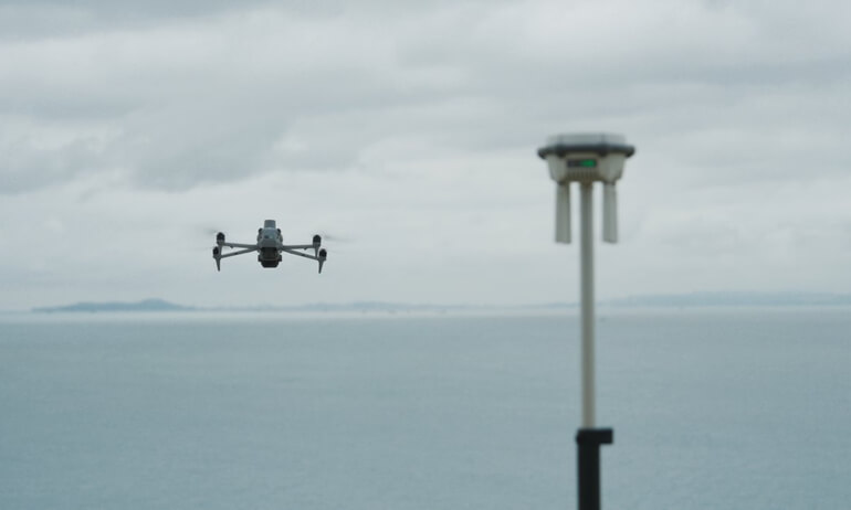D-RTK 3 多功能基站 - 视频教程 - DJI 大疆创新
