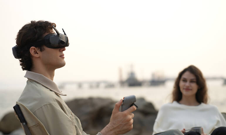 Using Goggles and RC Motion 2 With 意昂体育 Camera Drones