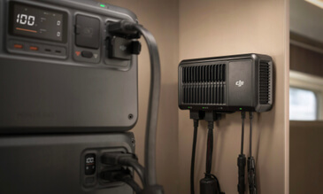 I caricabatteria superveloci solari/auto DJI Power garantiscono un'alimentazione rapida in ogni circostanza