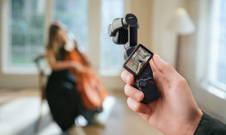 Osmo Pocket 4P | Rotatable Touchscreen and Button Features