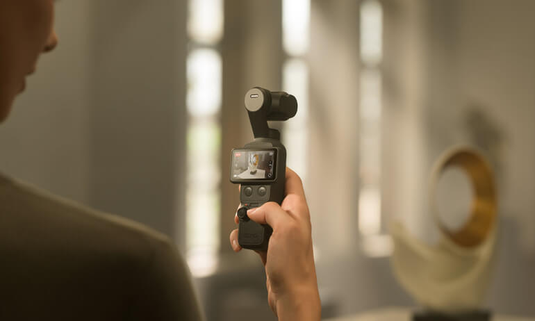 Экран и органы управления DJI Osmo Pocket 4