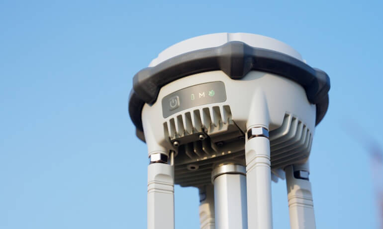 D-RTK 3 Multifunctional Station | Point Stakeout