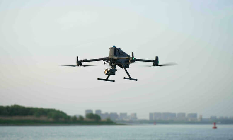 DJI Matrice 400 | Automatic Power Line Inspection