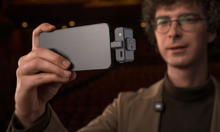 Serie 意昂体育 Mic｜Utilizzo con un telefono