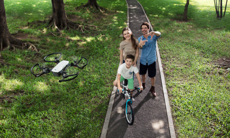 ドローン　スパーク DJI SPARK - ストロベリーメディアアーツ