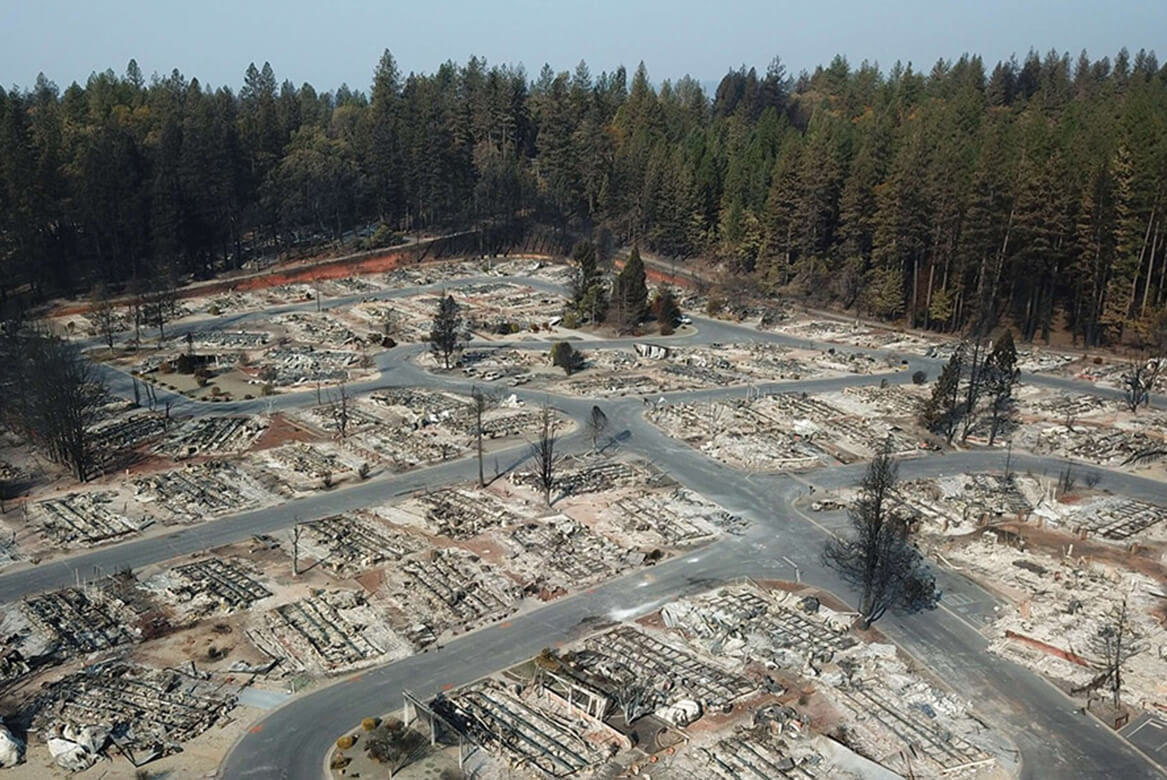 カリフォルニア州の山火事「キャンプファイア」のドローンによるマッピング