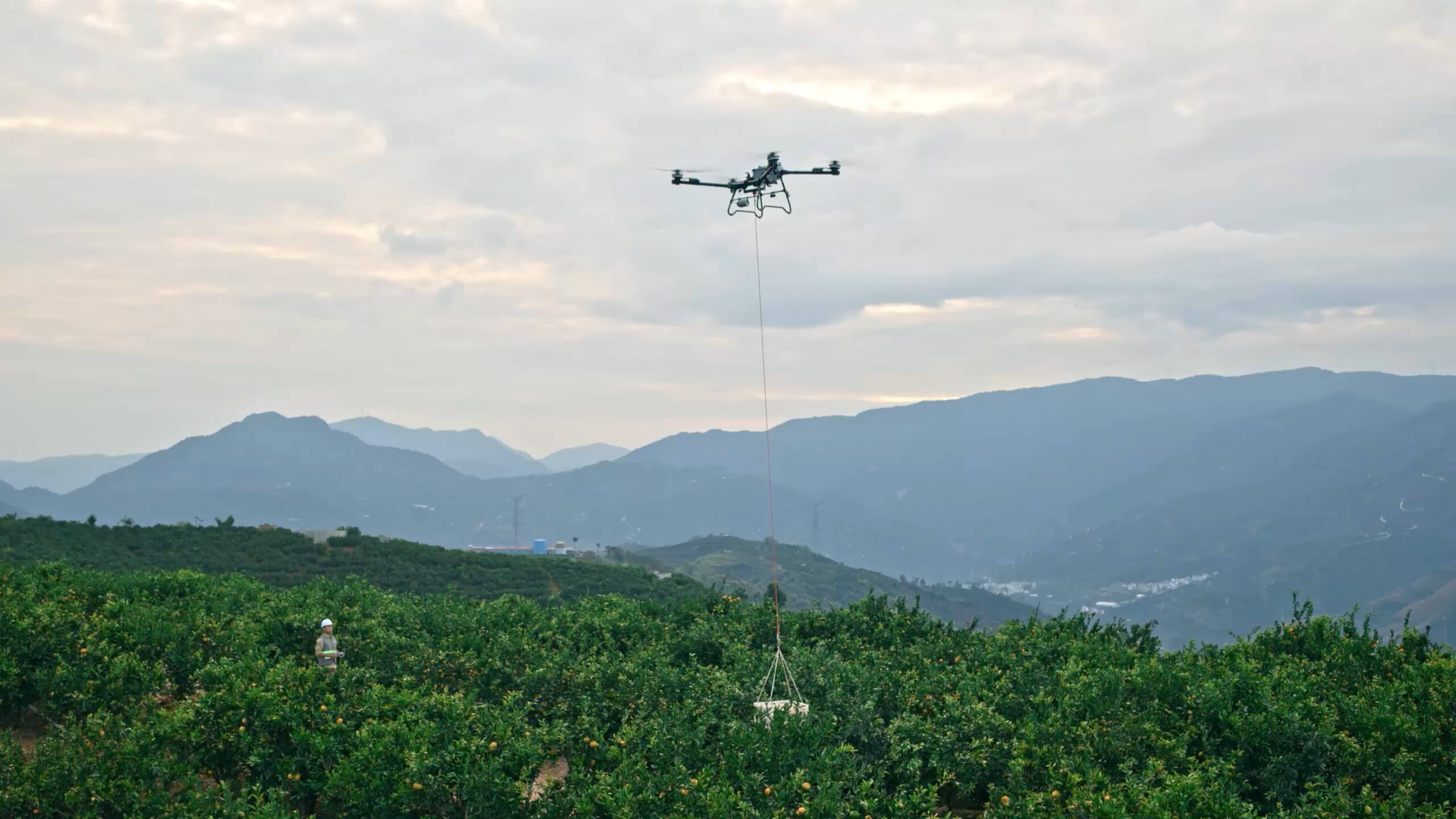 DJI AGRAS T70P · Yük taşıma