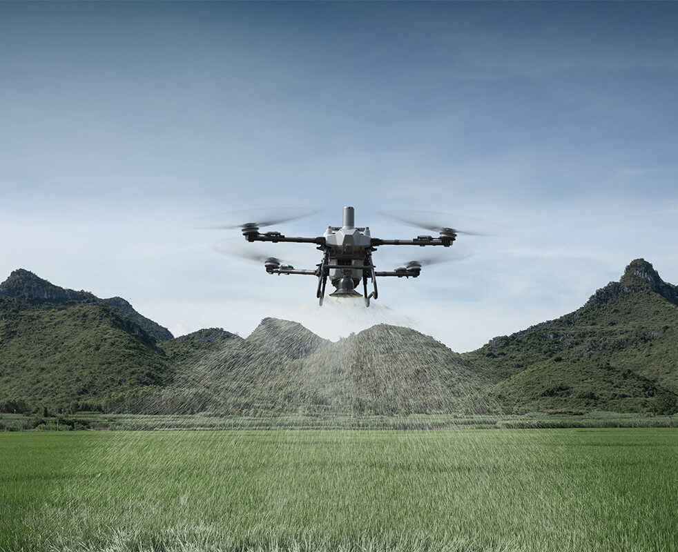 DJI AGRAS T55 con sistema de esparcido DS80L