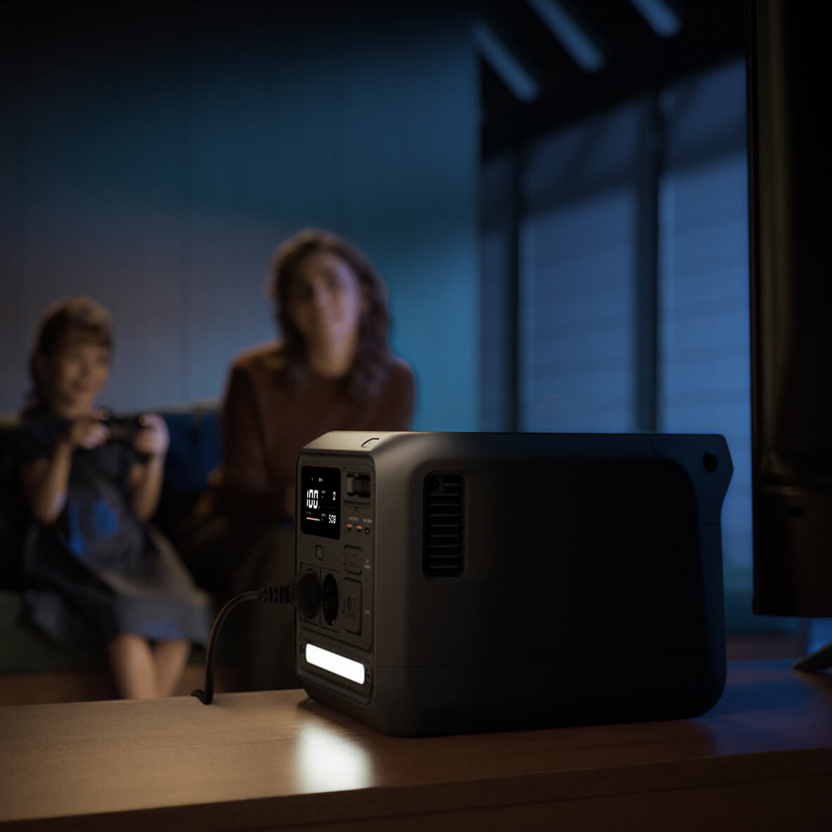 Emergency power hub