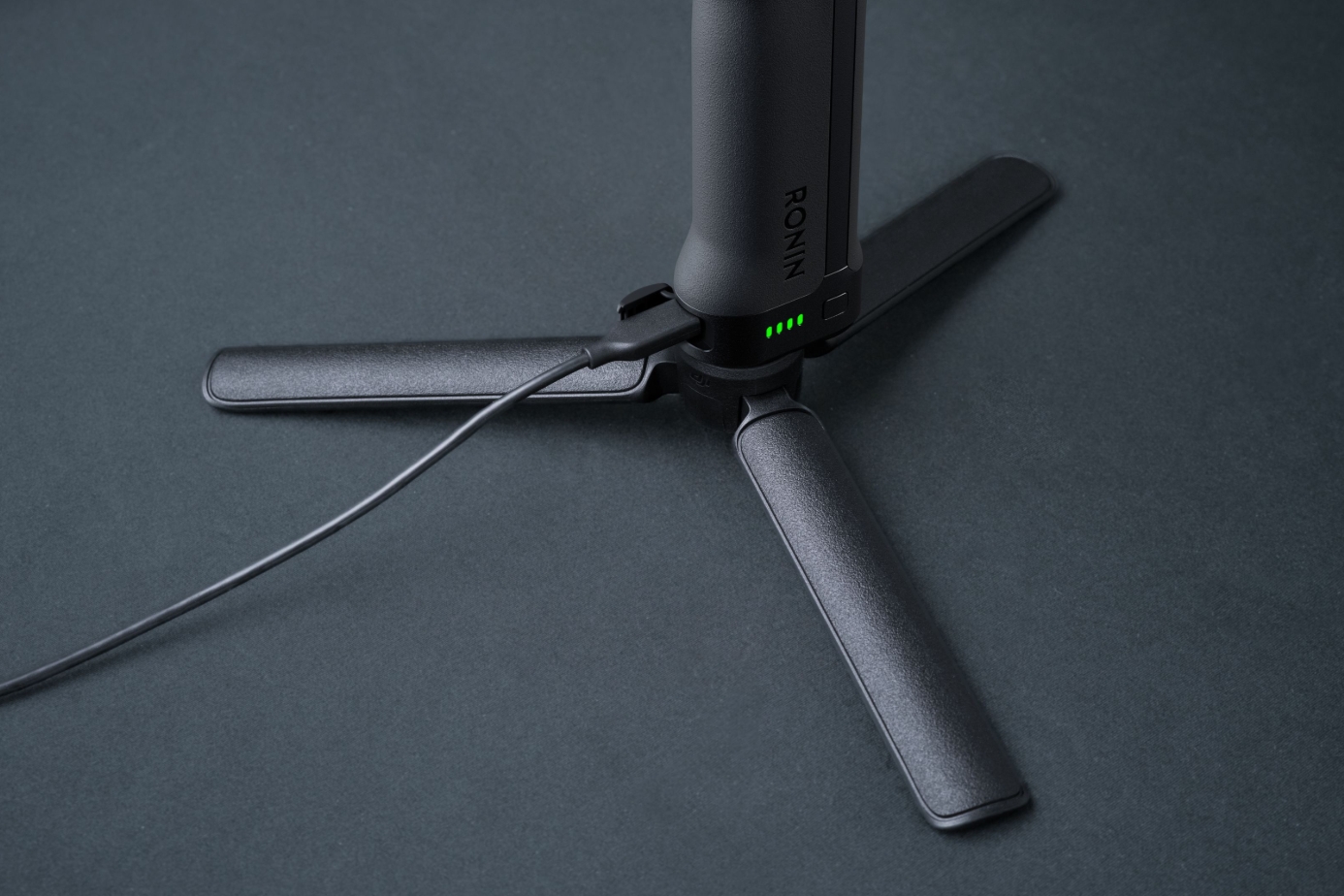DJI RS 5 зарядка