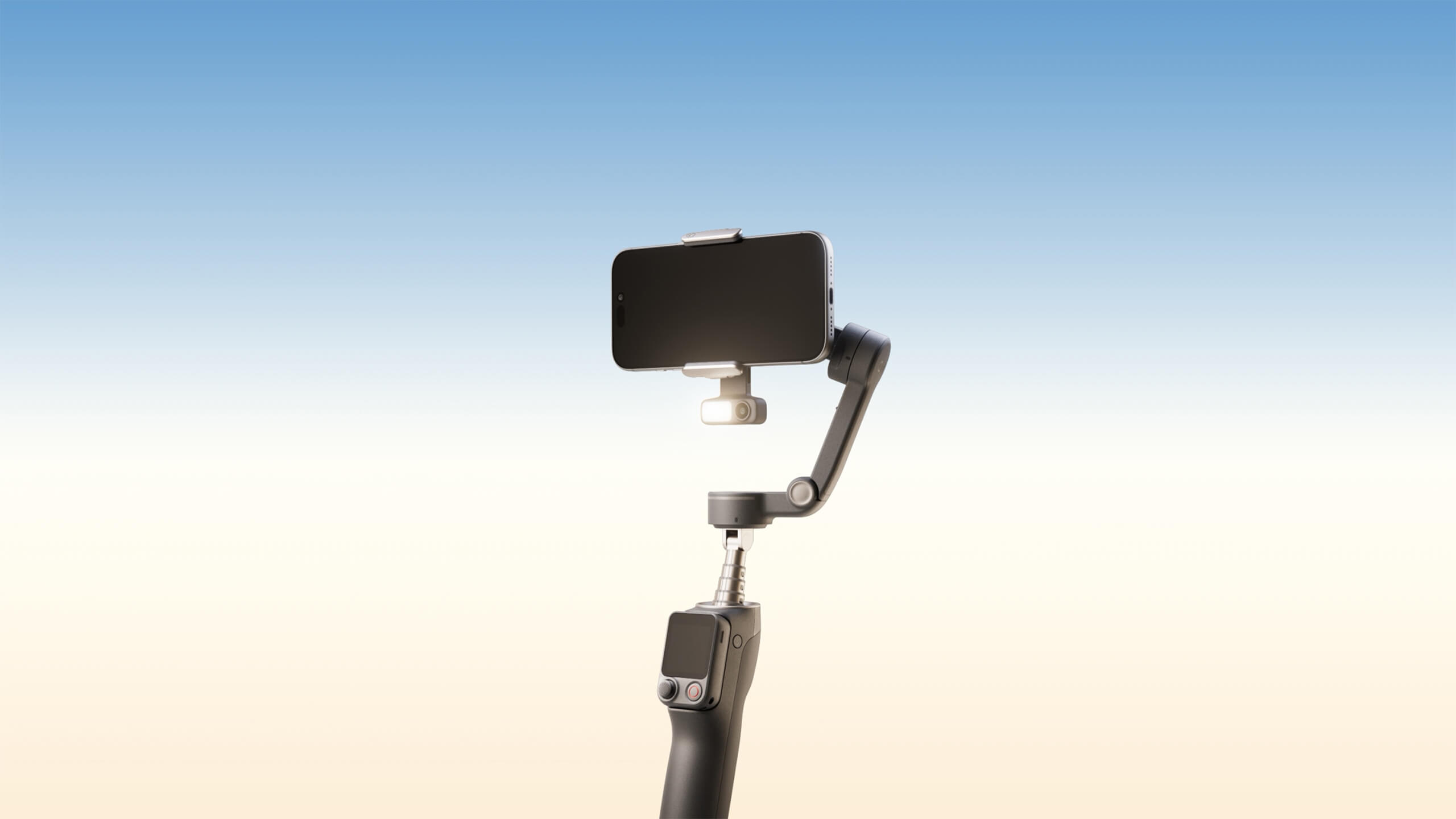 מייצב Osmo Mobile 8P Standard Combo מבית DJI