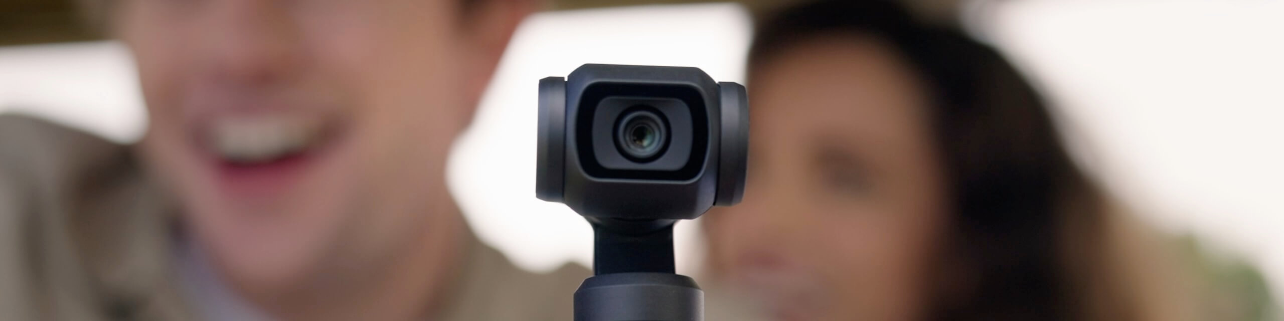 DJI Vlogに最適な用DJIカメラ＆アクセサリー - DJI 日本
